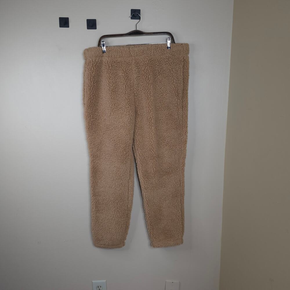 G.I.L.I High Rise Sherpa Pull-On Joggers in Tan Size L